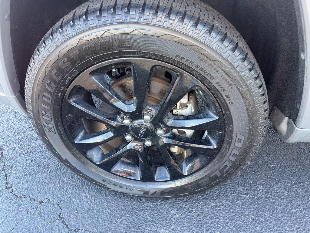 2020 Sting-Gray Clearcoat Jeep Grand Cherokee Altitude 4X4 SUV