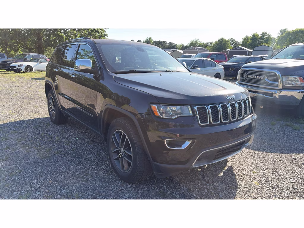 2018 Diamond Black Crystal Pearlcoat Jeep Grand Cherokee Limited 4X4 SUV