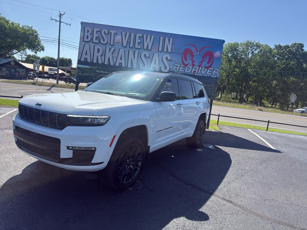 2024 Bright White Clearcoat Jeep Grand Cherokee L Summit Reserve 4X4 SUV