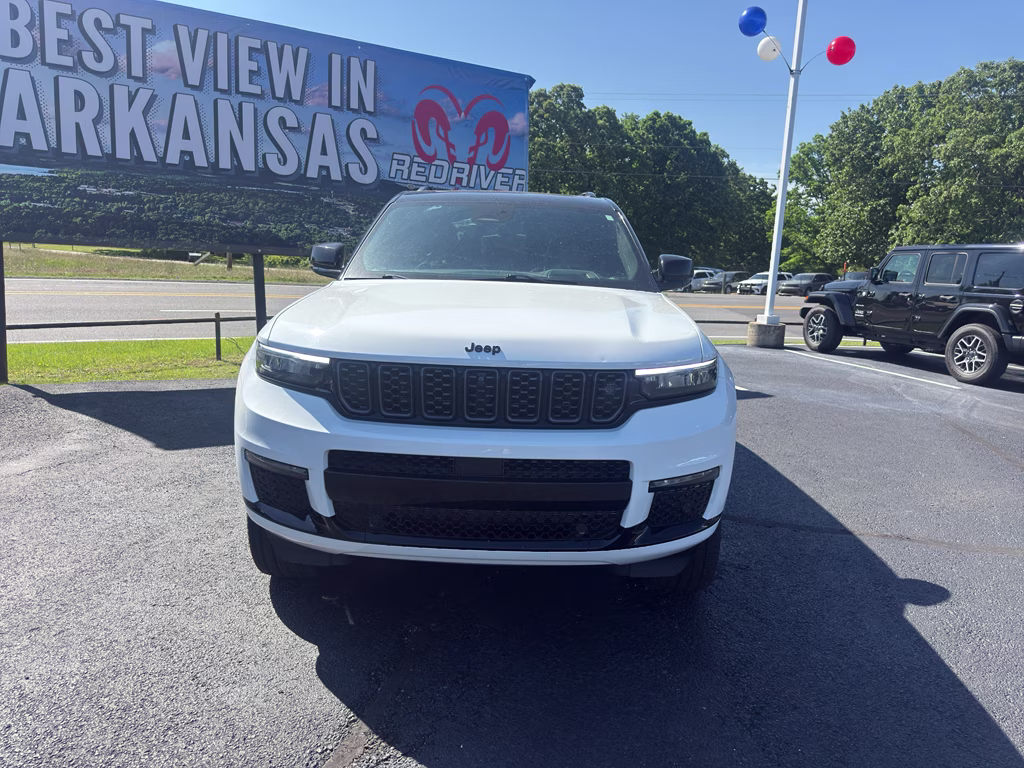 2024 Bright White Clearcoat Jeep Grand Cherokee L Summit Reserve 4X4 SUV