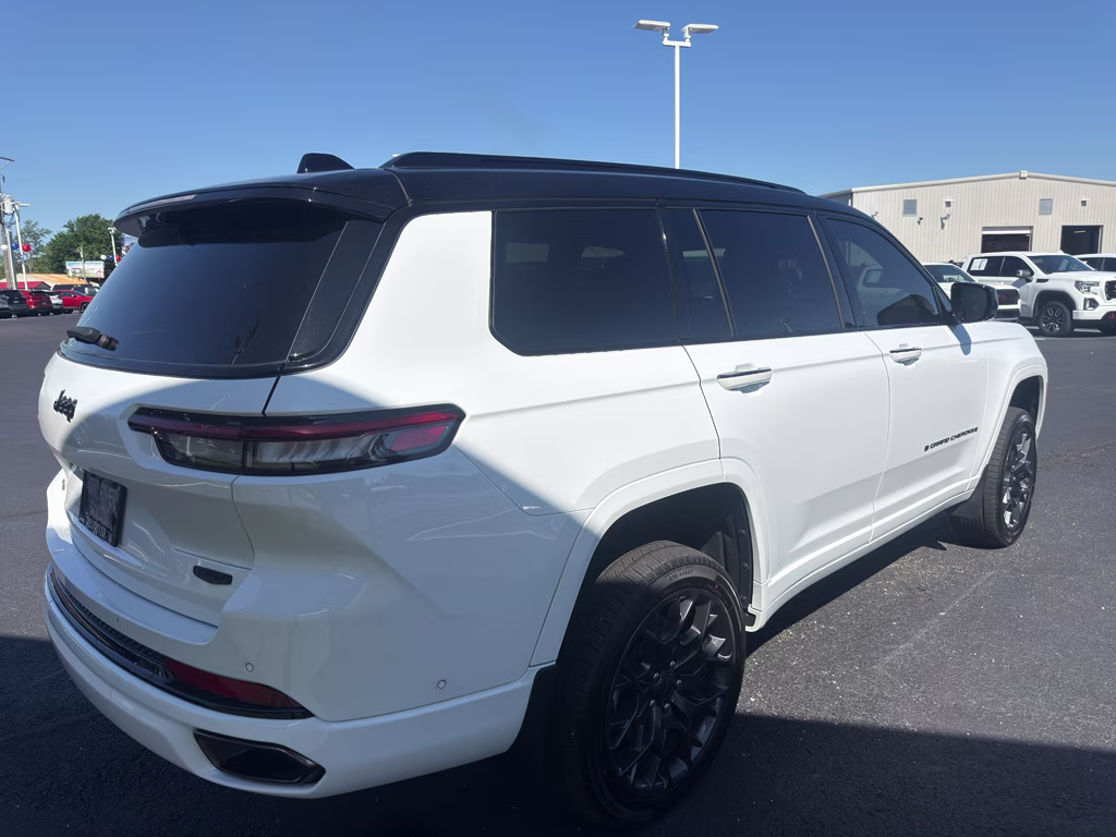 2024 Bright White Clearcoat Jeep Grand Cherokee L Summit Reserve 4X4 SUV