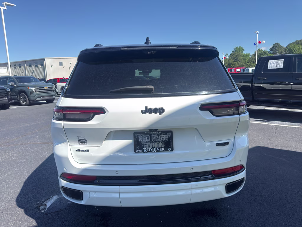 2024 Bright White Clearcoat Jeep Grand Cherokee L Summit Reserve 4X4 SUV