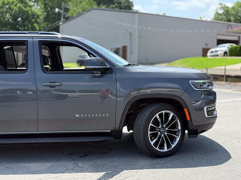 2022 Baltic Gray Metallic Clearcoat Jeep Wagoneer Series III RWD SUV