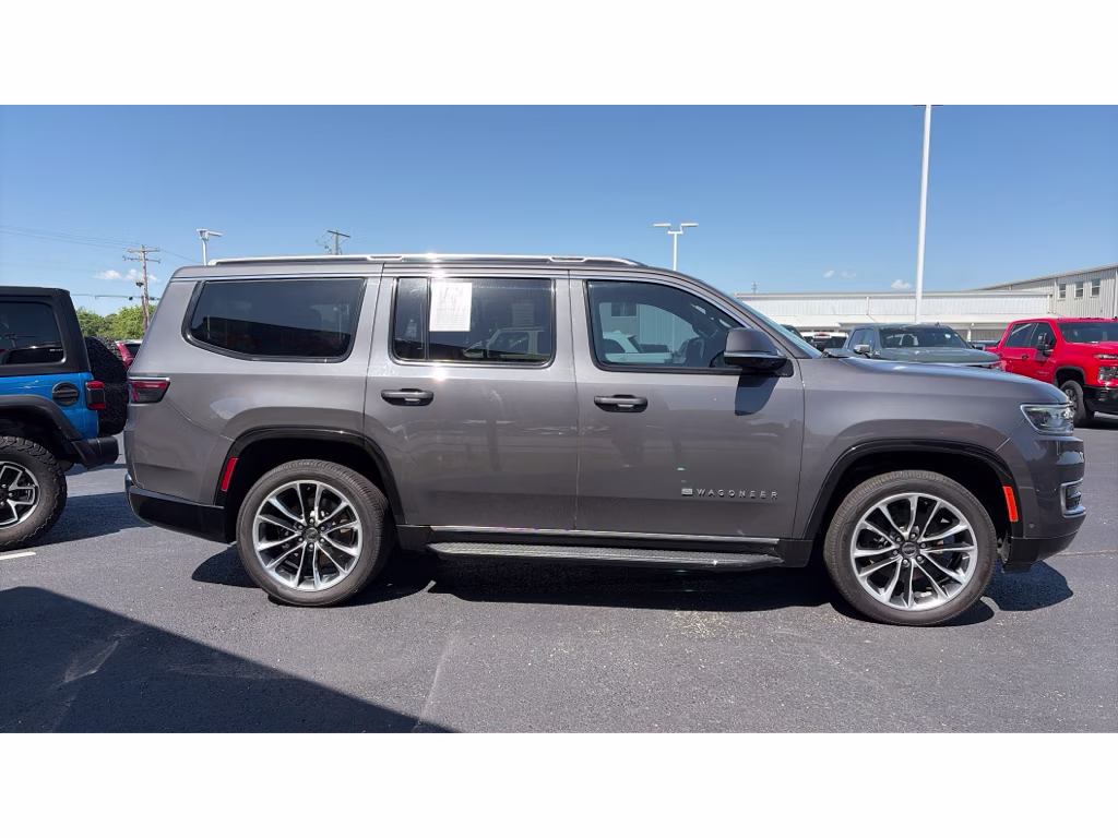 2022 Baltic Gray Metallic Clearcoat Jeep Wagoneer Series III RWD SUV