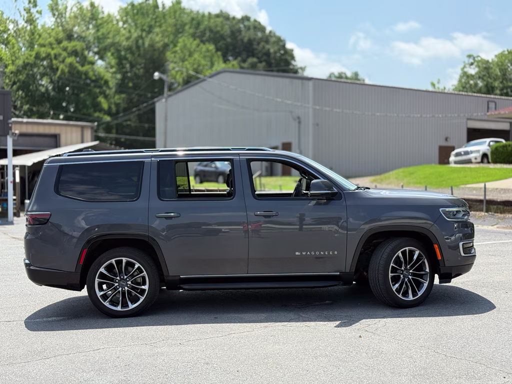 2022 Baltic Gray Metallic Clearcoat Jeep Wagoneer Series III RWD SUV