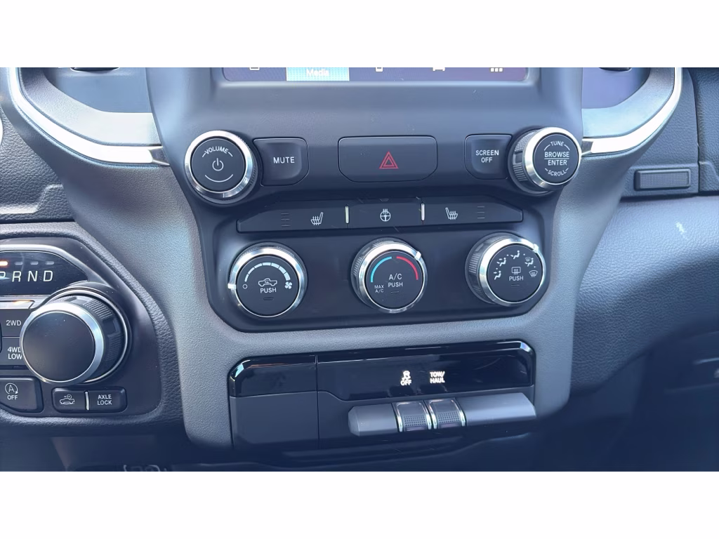 2024 Bright White Clearcoat Ram 1500 Big Horn 4X4 Truck