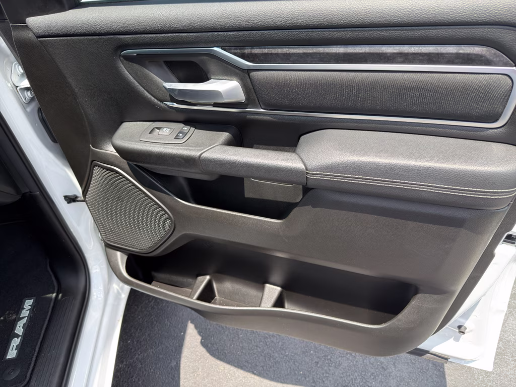 2024 Bright White Clearcoat Ram 1500 Big Horn 4X4 Truck