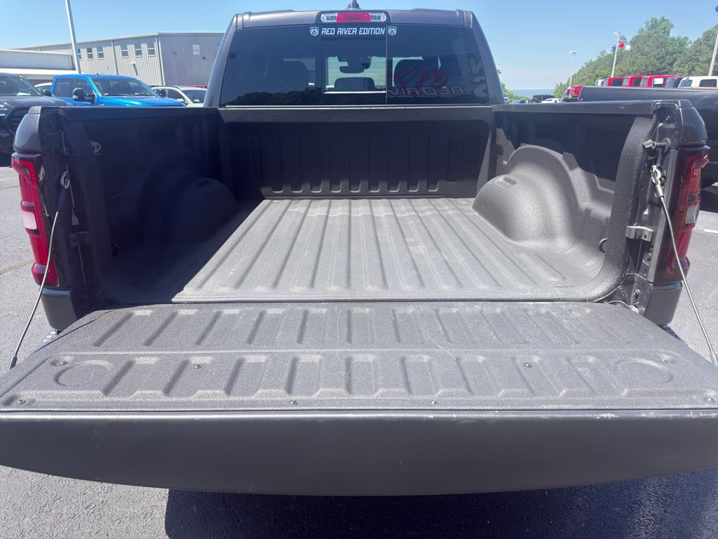 2025 Granite Crystal Metallic Clearcoat Ram 1500 Big Horn 4X4 Truck