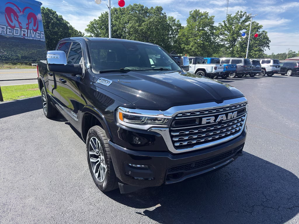 2025 Diamond Black Crystal Pearlcoat Ram 1500 Limited 4X4 Truck