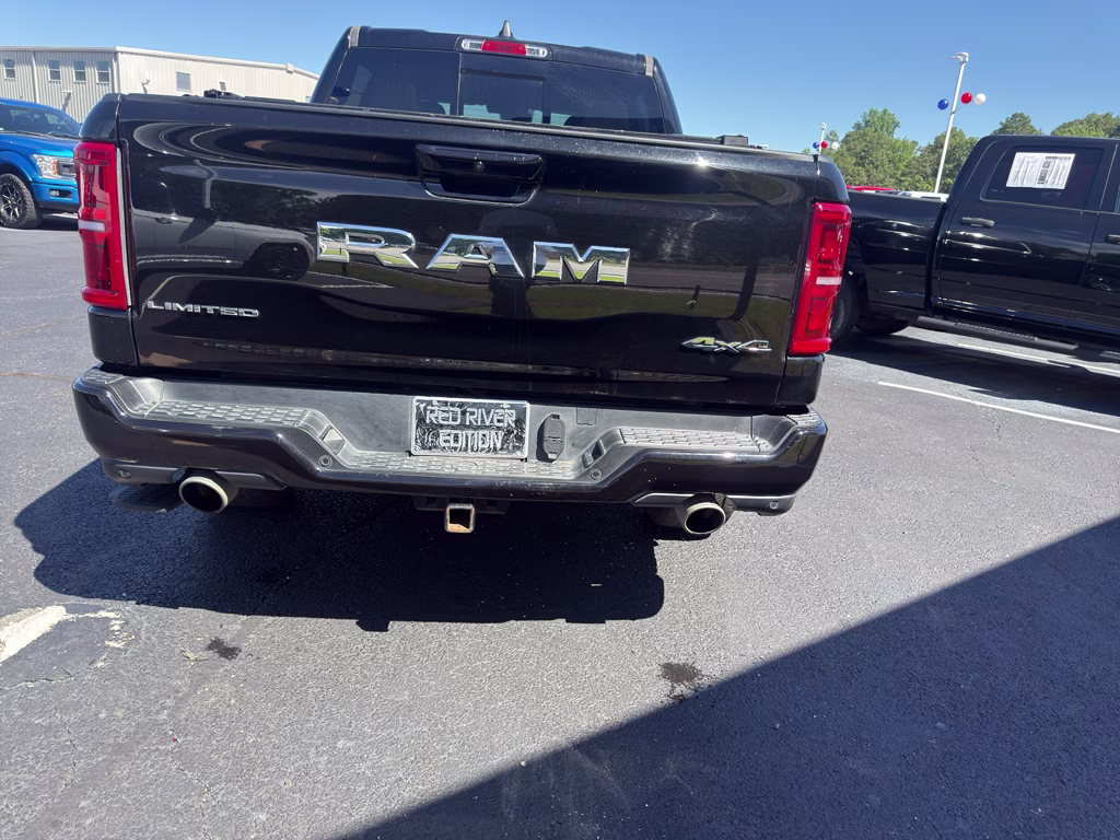 2025 Diamond Black Crystal Pearlcoat Ram 1500 Limited 4X4 Truck