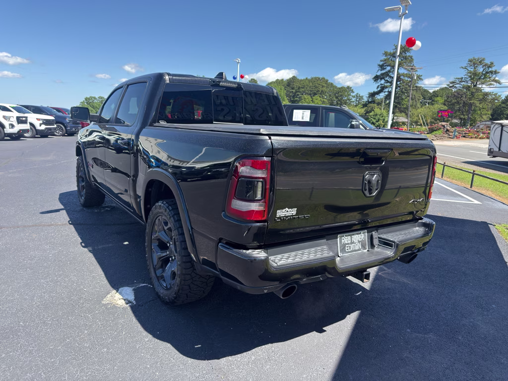 2023 Diamond Black Crystal Pearlcoat Ram 1500 Limited 4X4 Truck