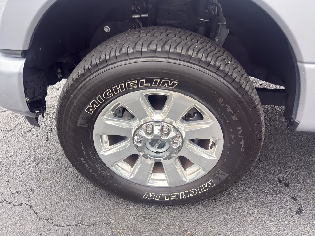 2021 Iconic Silver Metallic Ford Super Duty F-250 SRW Platinum 4X4 Truck