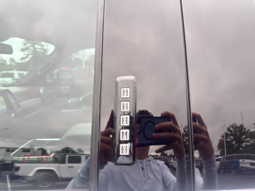 2021 Iconic Silver Metallic Ford Super Duty F-250 SRW Platinum 4X4 Truck