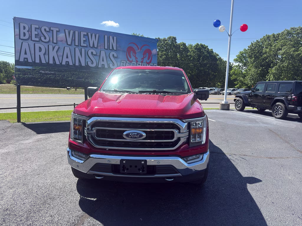 2021 Rapid Red Metallic Tinted Clearcoat Ford F-150 XLT 4X4 Truck