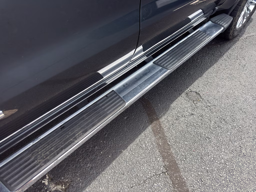2019 Dark Sky Metallic GMC Sierra SLT 4X4 Truck