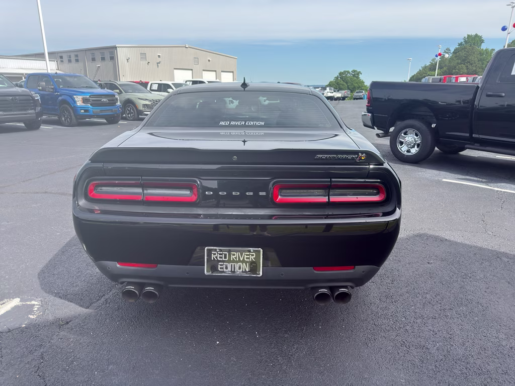 2023 Pitch Black Clearcoat Dodge Challenger R/T Scat Pack RWD Coupe