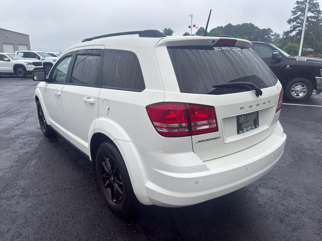 2020 Vice White Dodge Journey SE Value FWD SUV