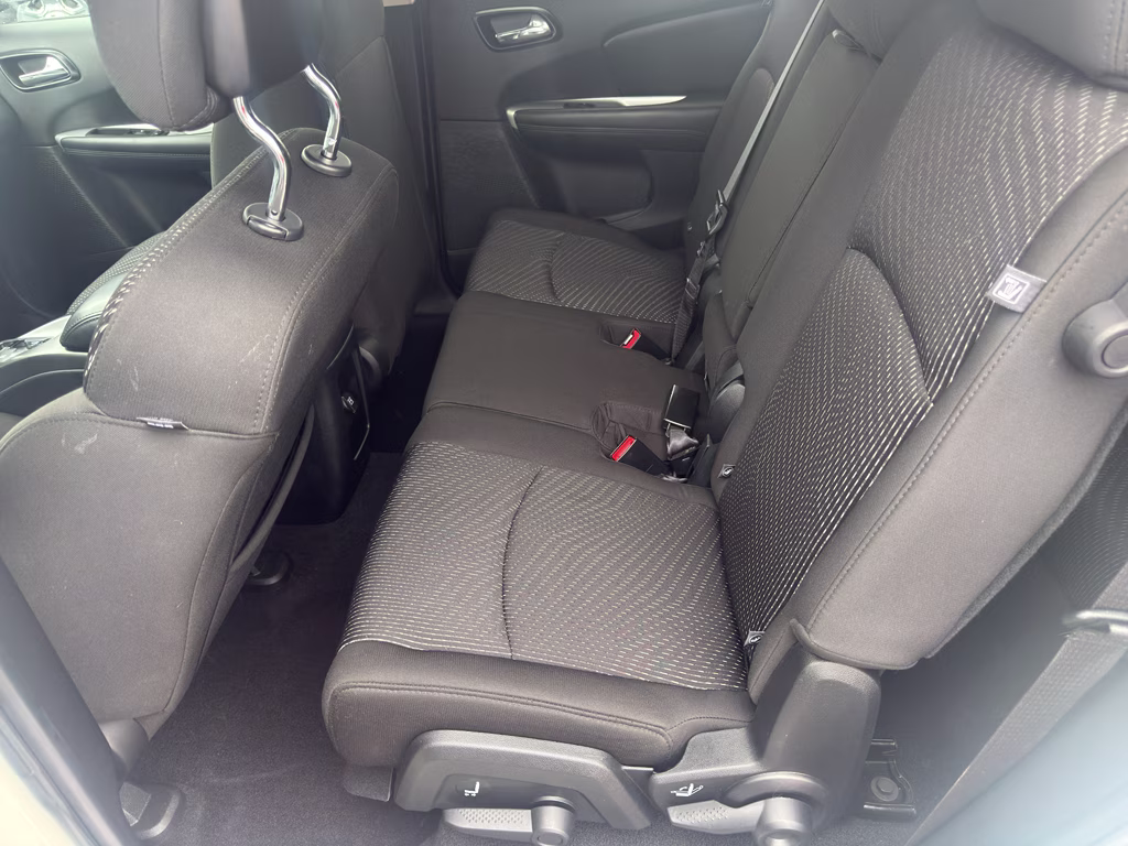 2020 Vice White Dodge Journey SE Value FWD SUV