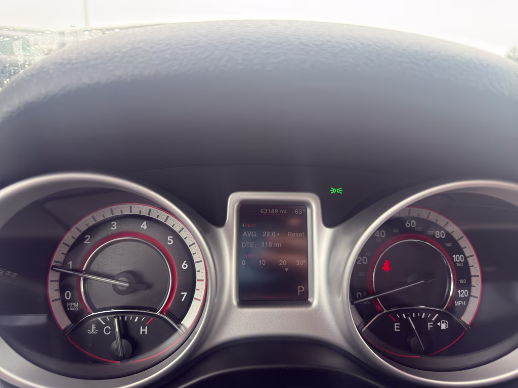 2020 Vice White Dodge Journey SE Value FWD SUV