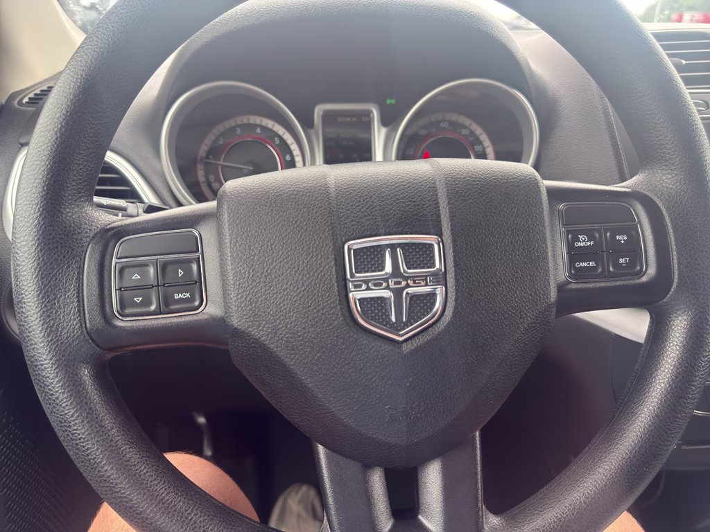 2020 Vice White Dodge Journey SE Value FWD SUV