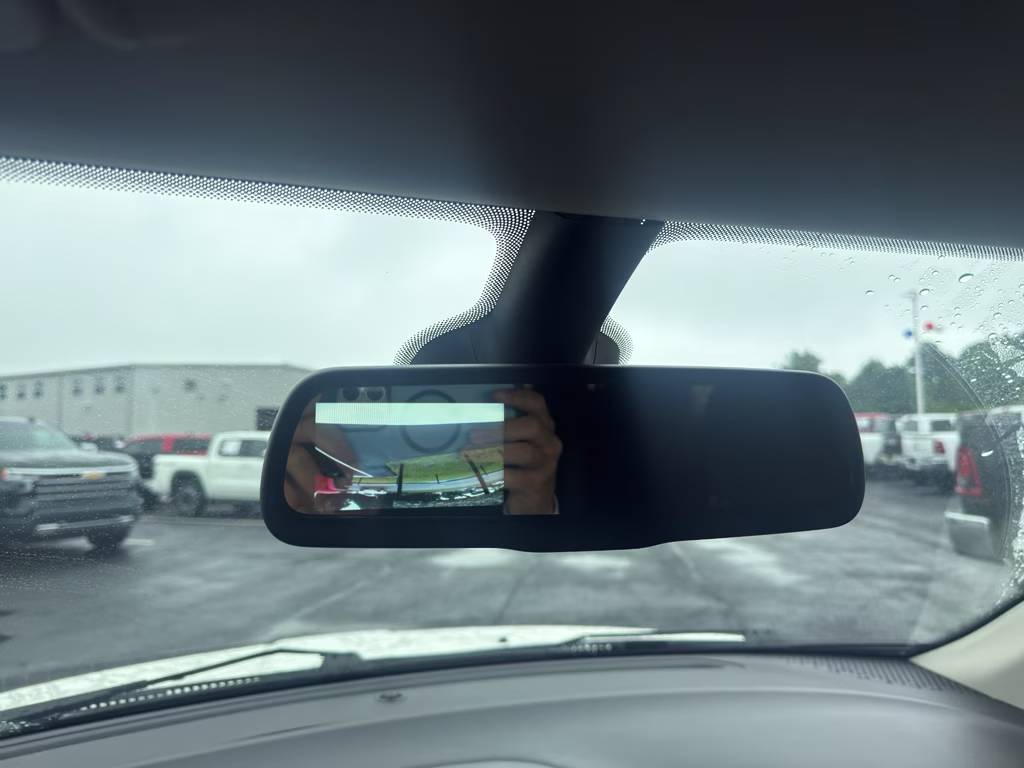 2020 Vice White Dodge Journey SE Value FWD SUV