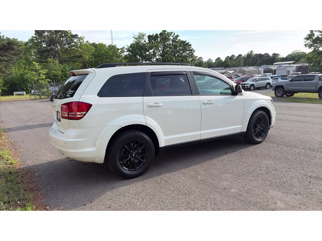 2020 Vice White Dodge Journey SE Value FWD SUV