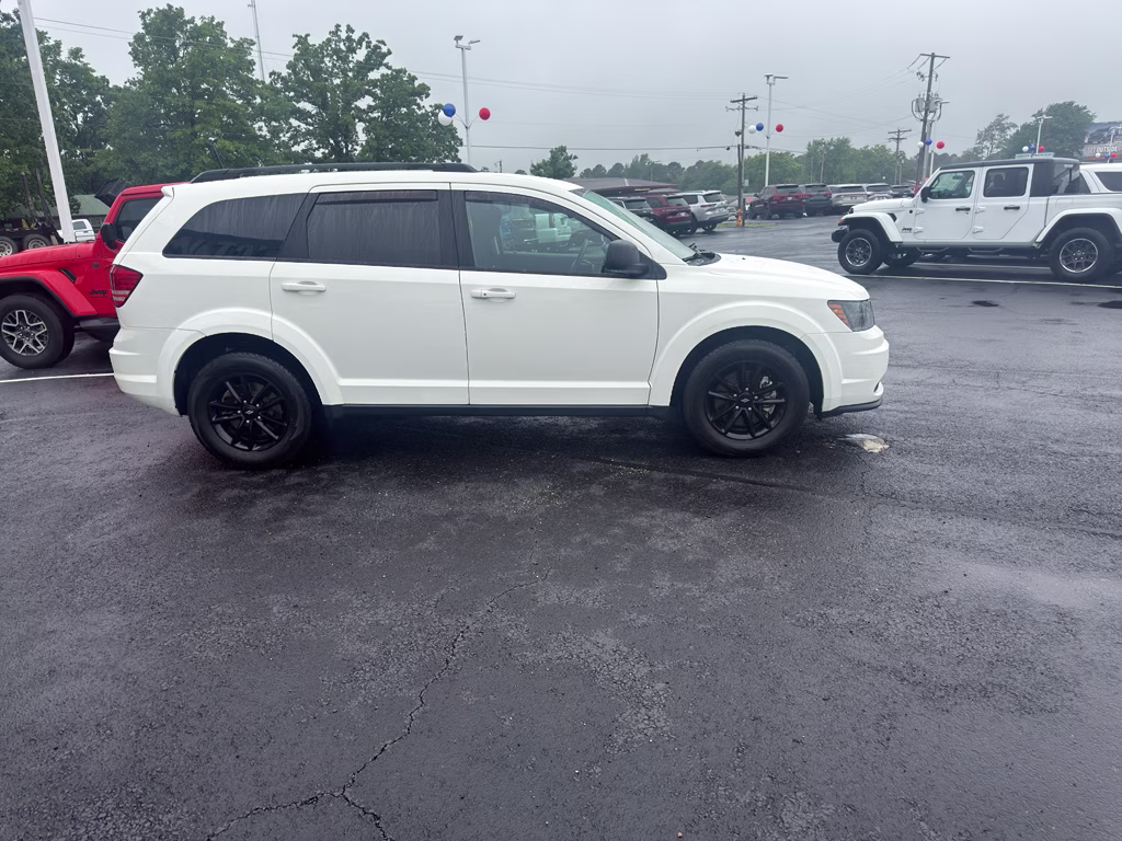 2020 Vice White Dodge Journey SE Value FWD SUV