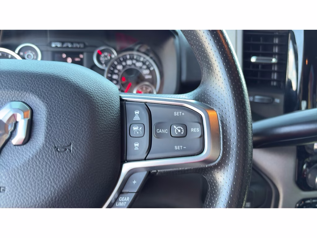 2025 Diamond Black Crystal Pearlcoat Ram 2500 Tradesman 4X4 Truck