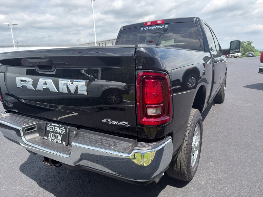 2025 Diamond Black Crystal Pearlcoat Ram 2500 Tradesman 4X4 Truck