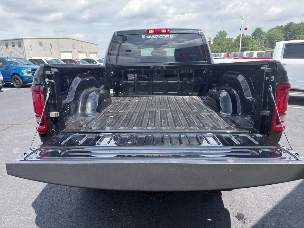 2025 Diamond Black Crystal Pearlcoat Ram 2500 Tradesman 4X4 Truck