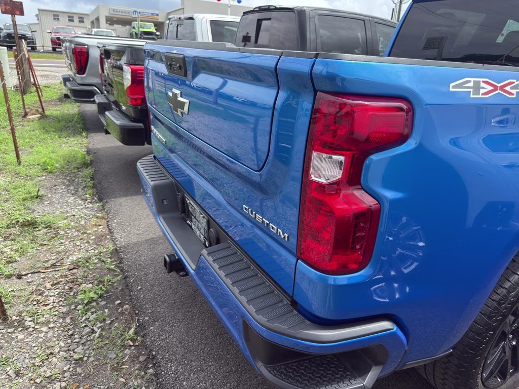 2025 Riptide Blue Metallic Chevrolet Silverado Custom 4X4 Truck