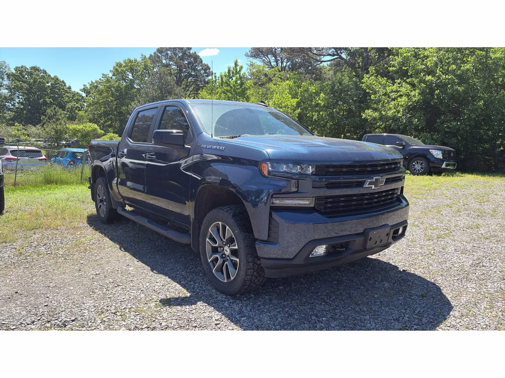 2019 Northsky Blue Metallic Chevrolet Silverado RST 4X4 Truck