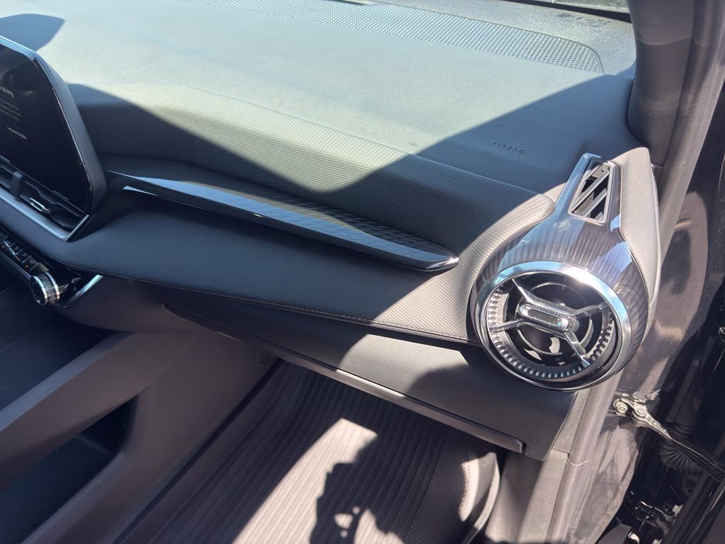 2025 Mosaic Black Metallic Chevrolet Equinox FWD LT FWD SUV