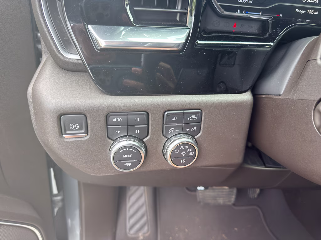 2024 Sterling Metallic GMC Sierra SLT 4X4 Truck