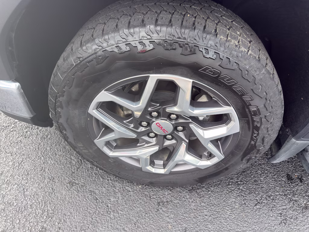 2024 Sterling Metallic GMC Sierra SLT 4X4 Truck