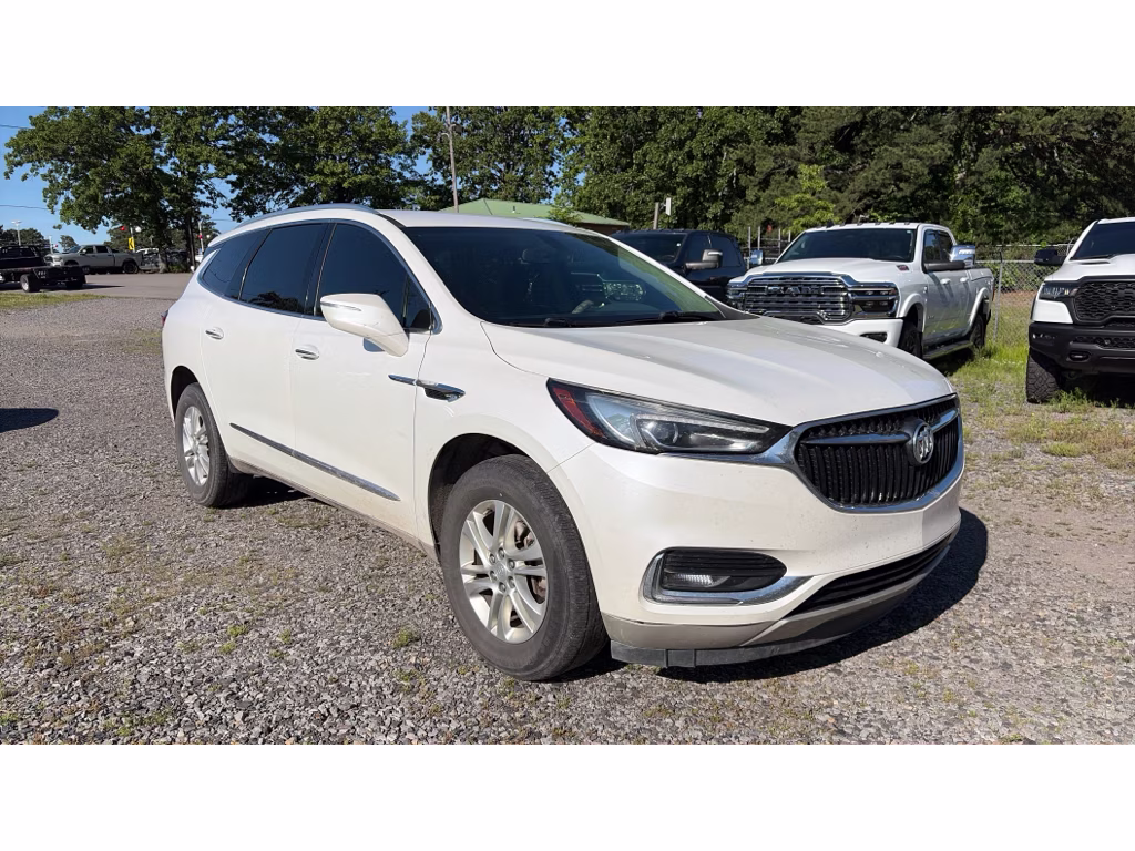 2019 White Frost Tricoat Buick Enclave Preferred FWD SUV