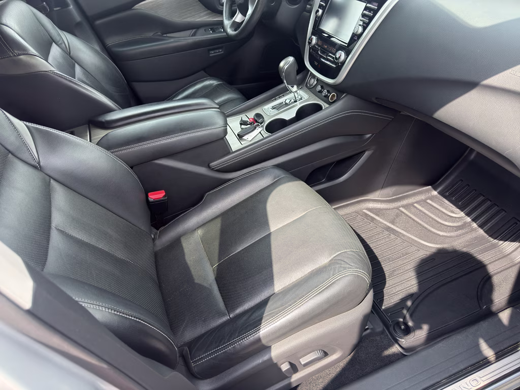 2015 Brilliant Silver Metallic Nissan Murano Platinum FWD SUV