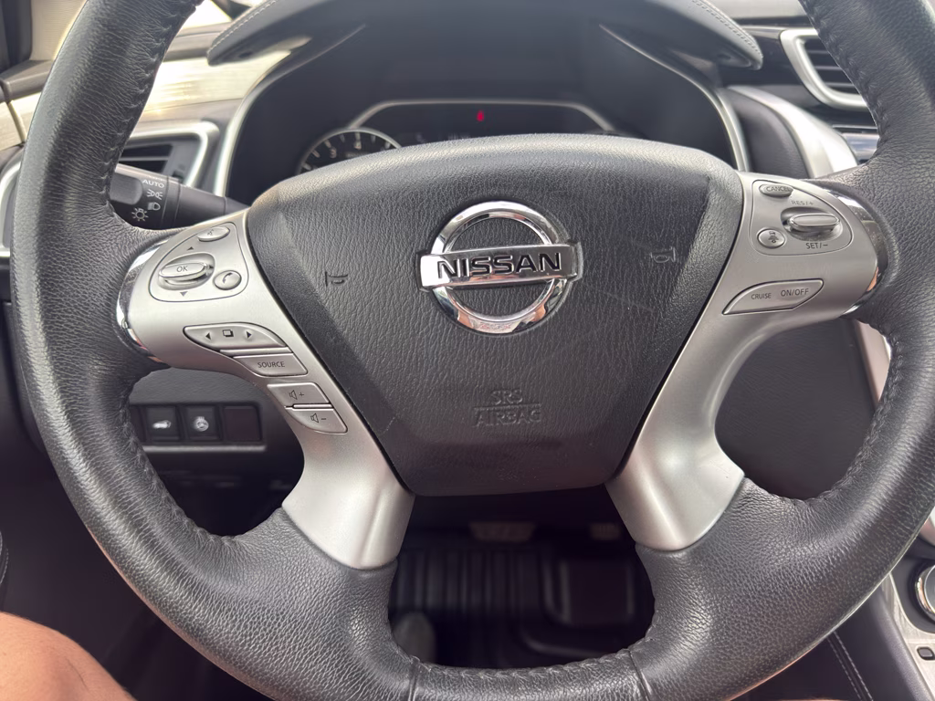 2015 Brilliant Silver Metallic Nissan Murano Platinum FWD SUV