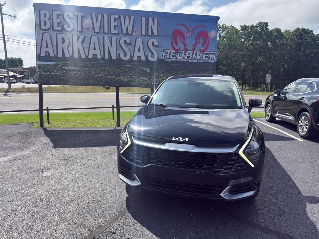 2024 Ebony Black Kia Sportage EX FWD SUV