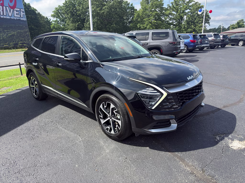 2024 Ebony Black Kia Sportage EX FWD SUV