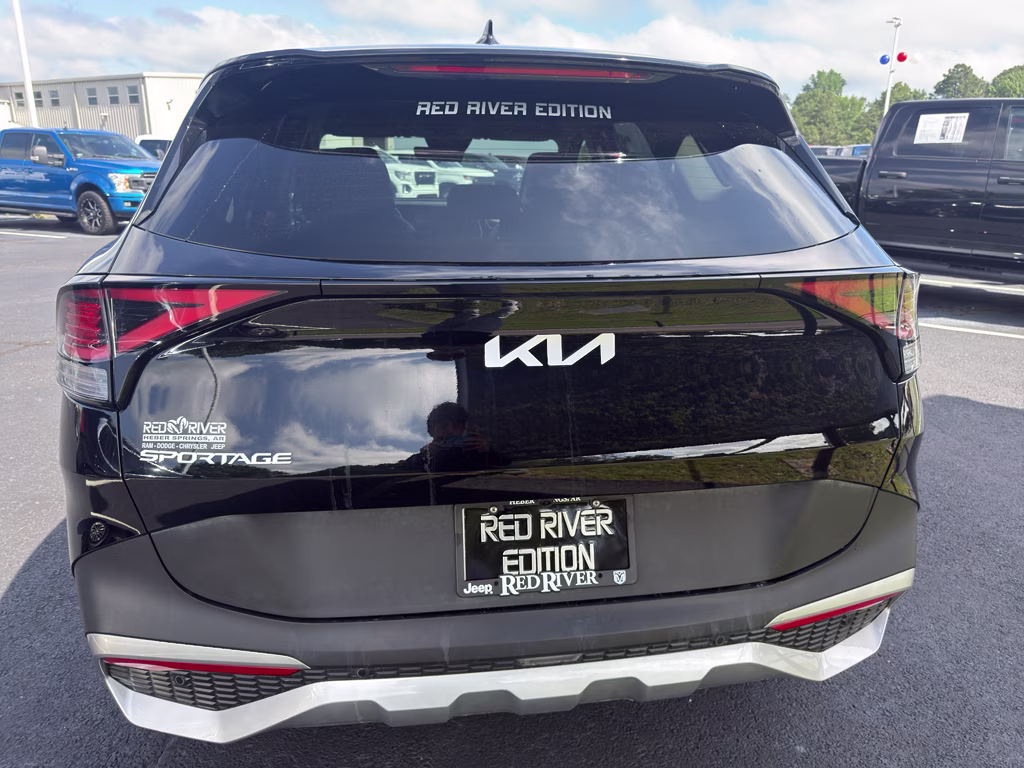 2024 Ebony Black Kia Sportage EX FWD SUV