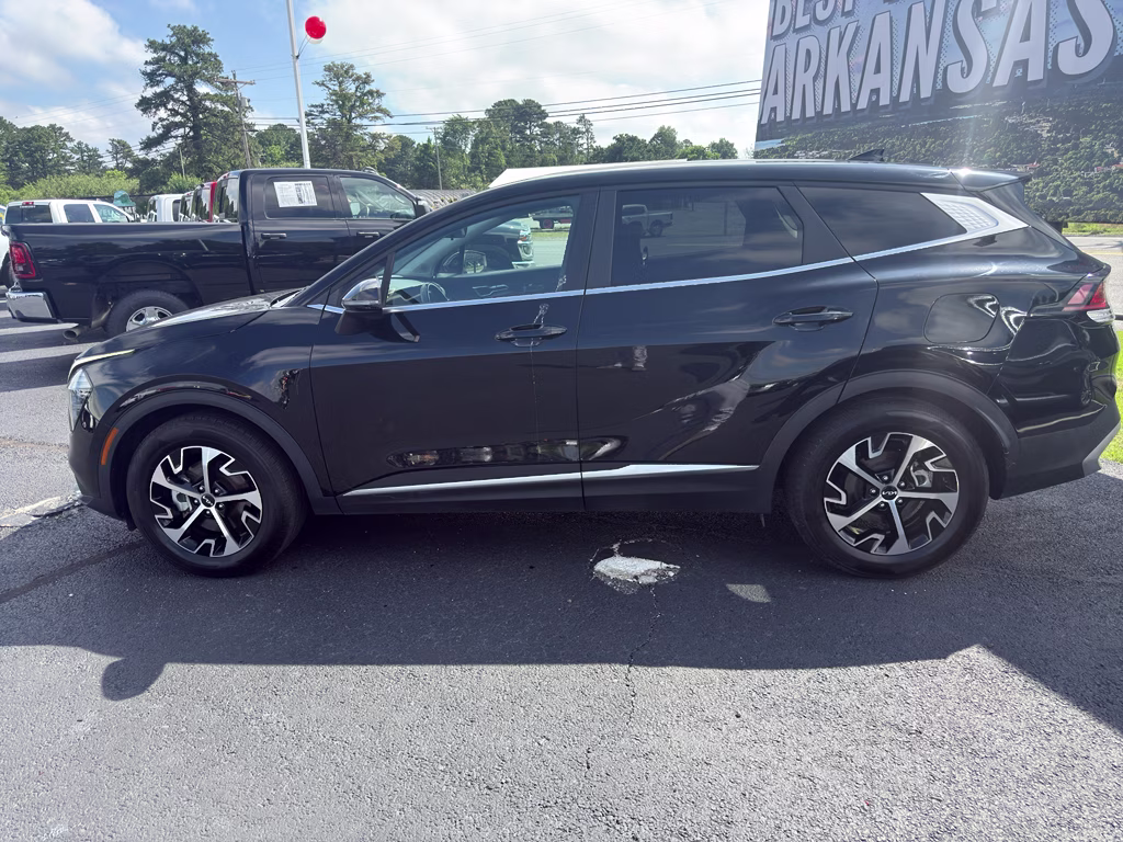 2024 Ebony Black Kia Sportage EX FWD SUV