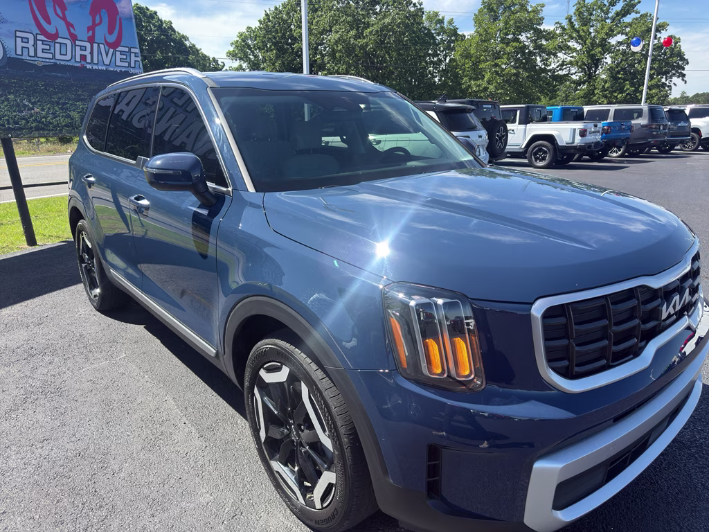 2024 Midnight Lake Blue Kia Telluride S FWD SUV
