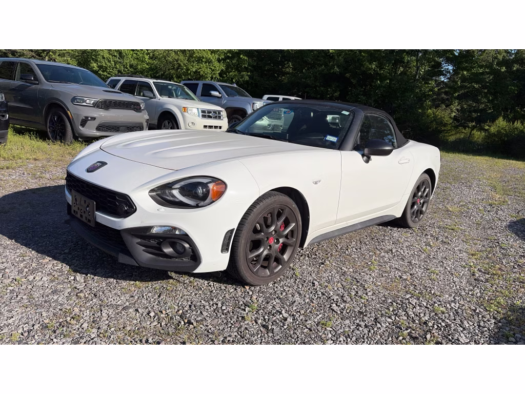 2018 Brilliante White FIAT 124 Spider Abarth RWD Convertible