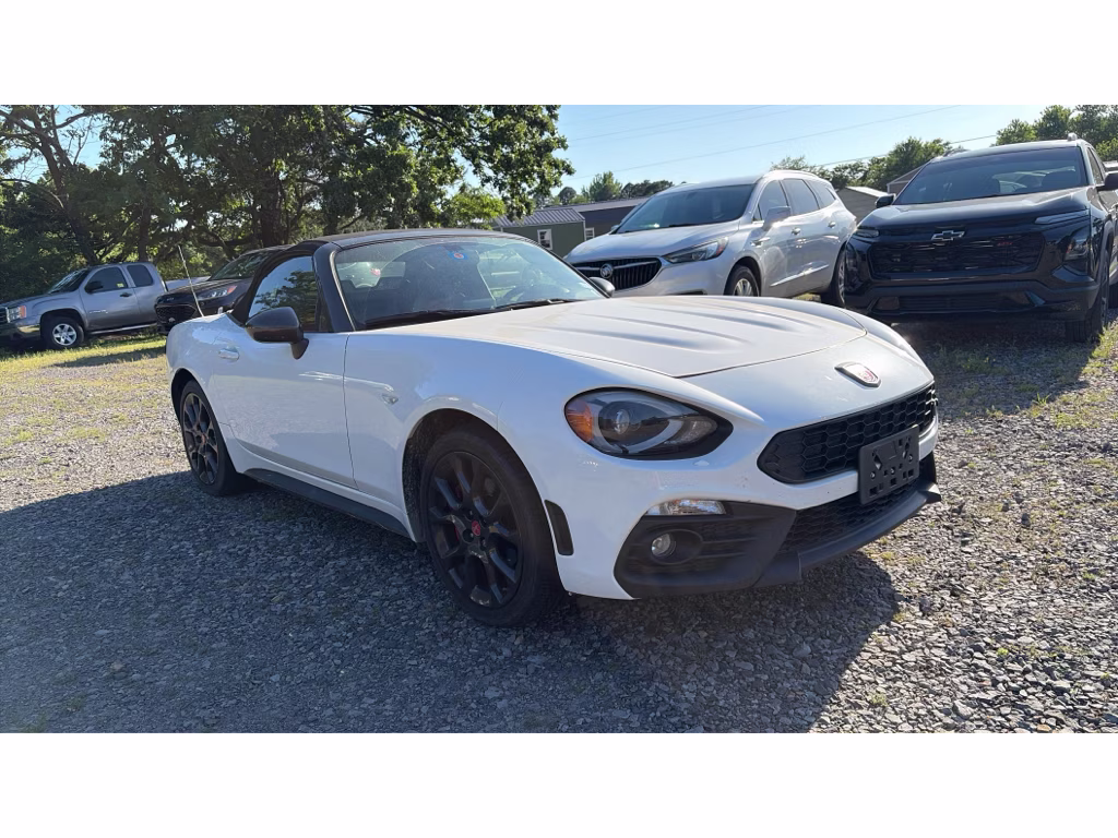 2018 Brilliante White FIAT 124 Spider Abarth RWD Convertible