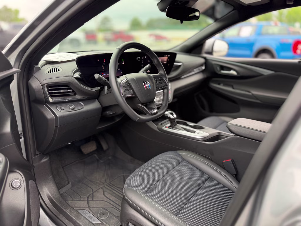 2025 Moonstone Gray Metallic Buick Envista Preferred FWD SUV