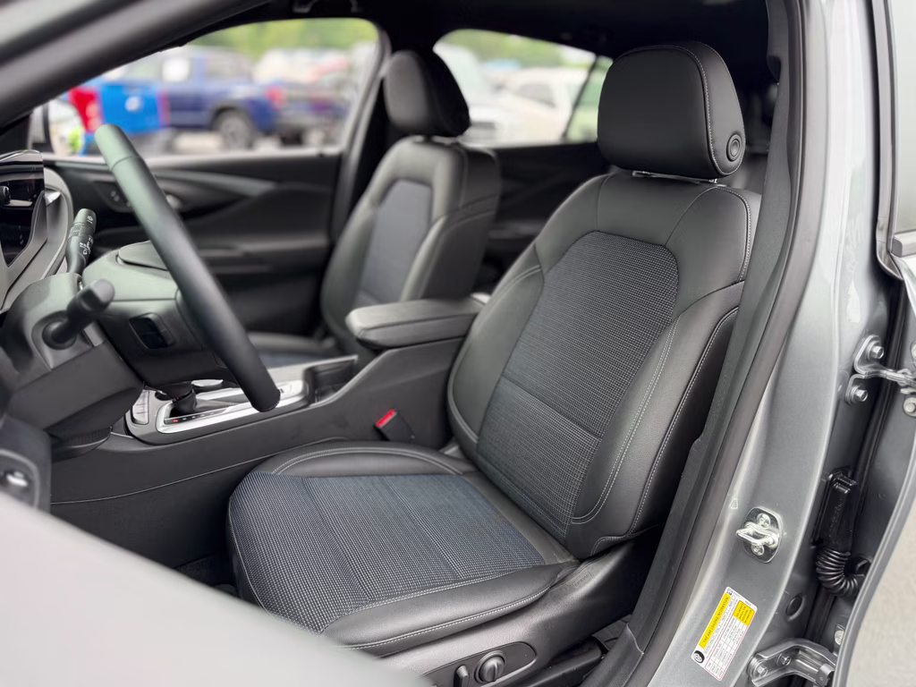2025 Moonstone Gray Metallic Buick Envista Preferred FWD SUV