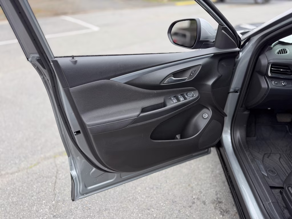 2025 Moonstone Gray Metallic Buick Envista Preferred FWD SUV