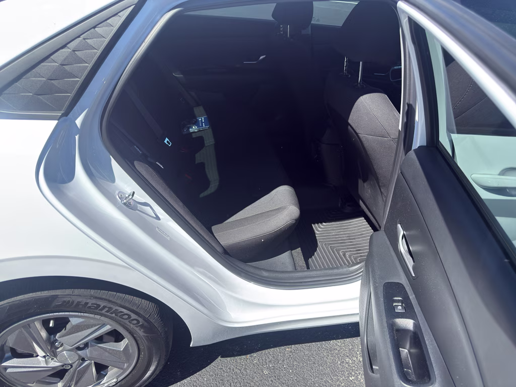 2025 Serenity White Hyundai Elantra SE FWD Sedan