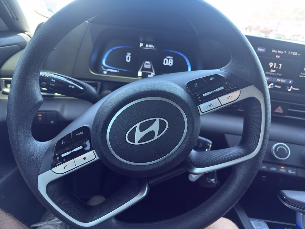 2025 Serenity White Hyundai Elantra SE FWD Sedan